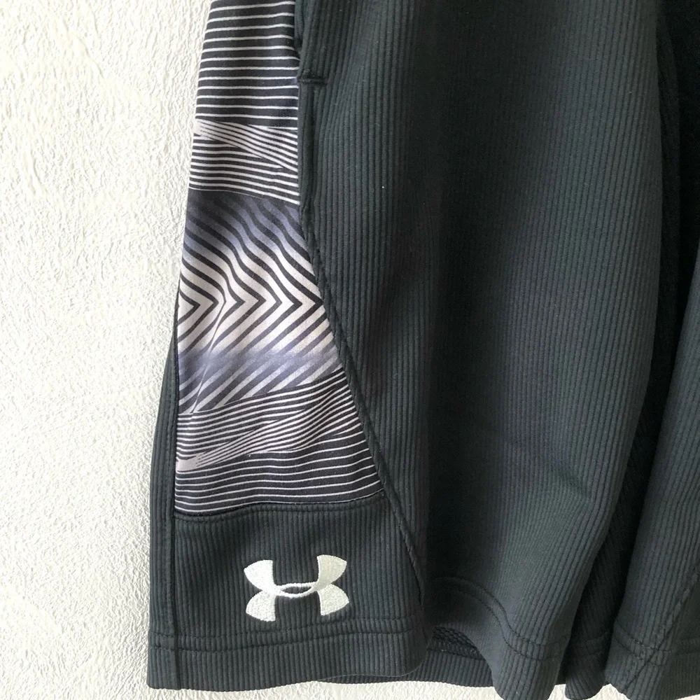 Under Armour Black Athletic Shorts Size S